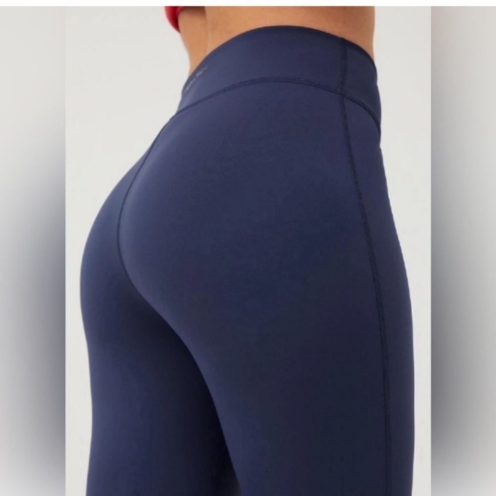NWT Outdoor Voices Kick Flare Ribbed Leggings Navy Size XXS/00-0 - Picture 2 of 8